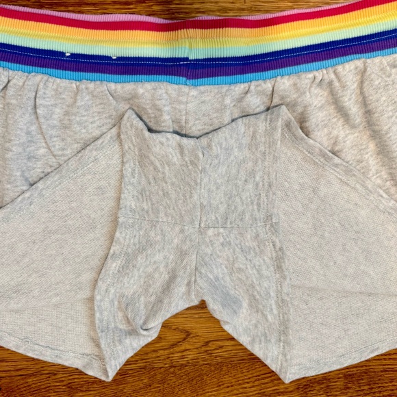 SO Brand Gray Athletic Shorts with Drawstring Rainbow colored Waist - GC - XL - Picture 5 of 5